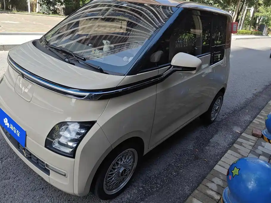 Четырехместный Wuling Air ev Clear Sky 2023-Усовершенствованная версия