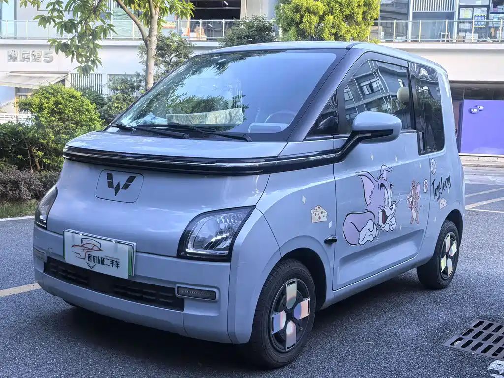 Четырехместный Wuling Air ev Clear Sky 2023-Стандартная версия