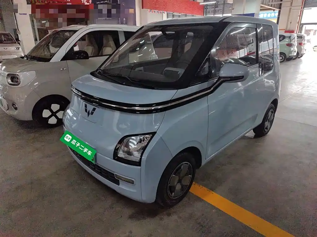 Четырехместный Wuling Air ev Clear Sky 2023-Стандартная версия