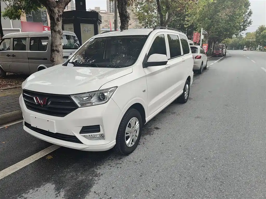 Wuling Hongguang 2021 1,5-литровый рестайлинг со стандартным электрическим усилителем LAR
