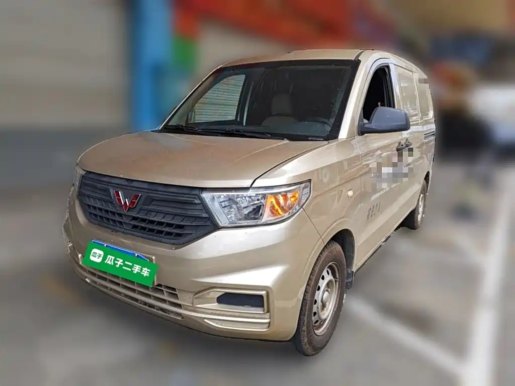 Wuling Hongguang V 2022 1,5-литровая версия Jinjin для автомобилей с электроприводом, оснащенных уплотнителями стекол