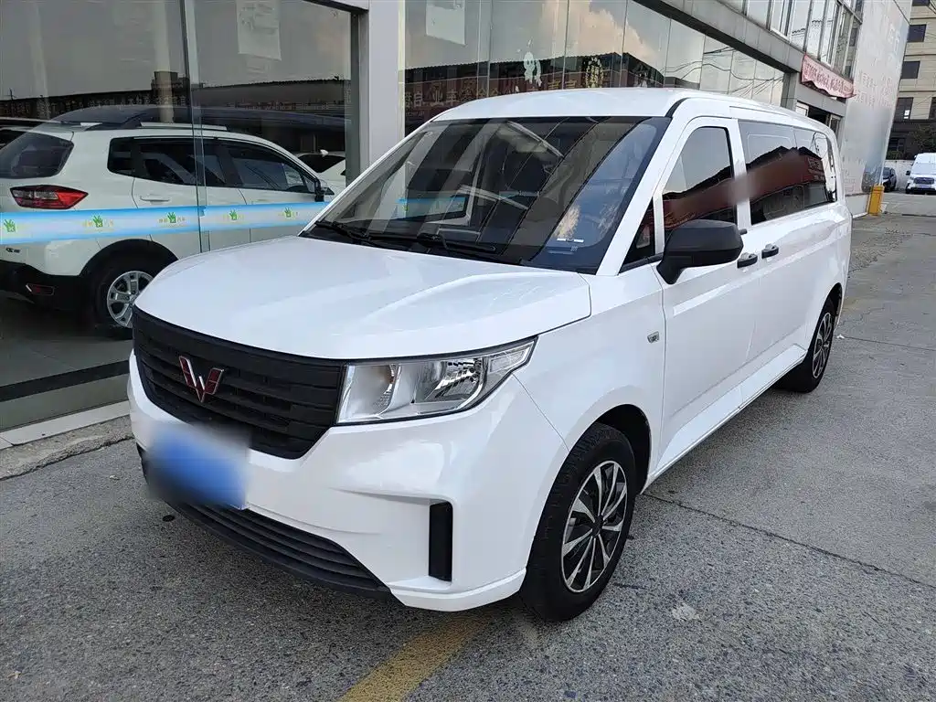 Wuling Journey 2022 2.0L Manual Entrepreneurial Type