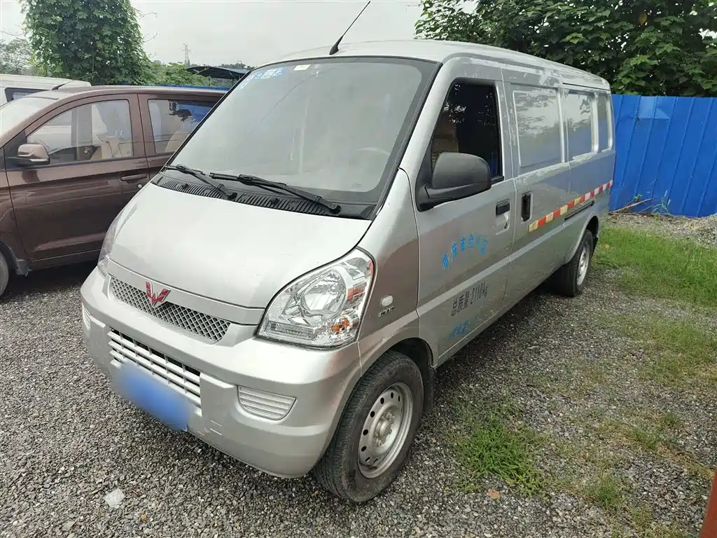 Wuling Rongguang 2021 1,5-литровый расширенный базовый 2-местный автомобиль с уплотнителем окон L3C