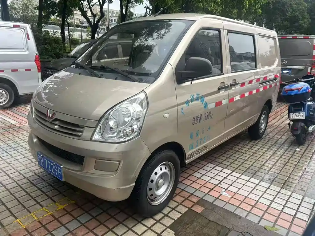 Wuling Rongguang 2020 Model 1.2L S Basic Type Country VI