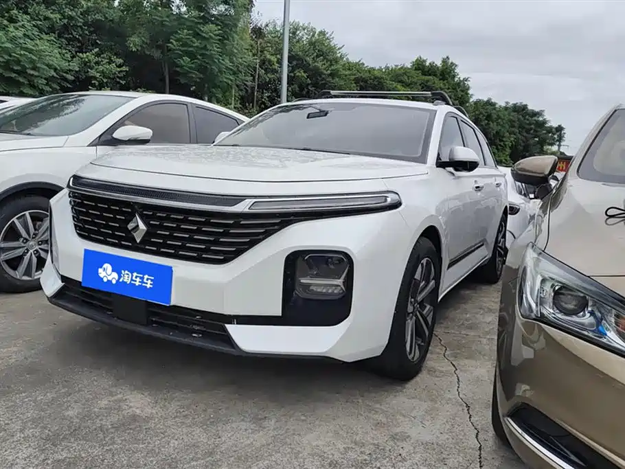 Baojun RC-5 2020 RC-5w 1.5T CVT Zhiyao flagship model