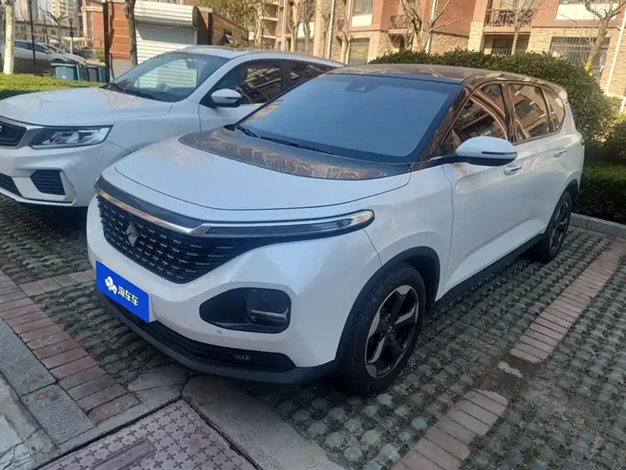 Baojun RM-5 2019 1.5T CVT 24-hour online premium 6-seater