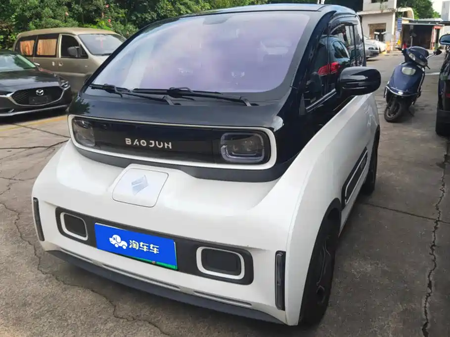 Baojun E300 2020 Star Intelligent Edition