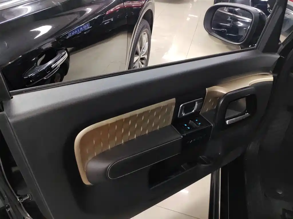 Фото машины 28