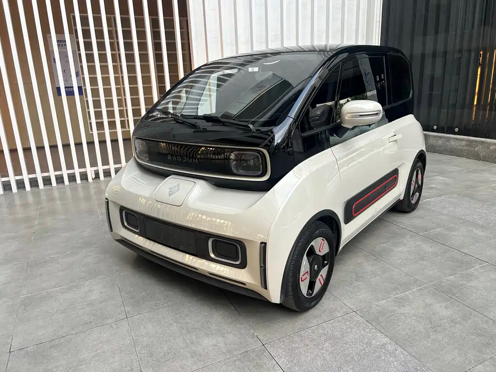 Baojun KiWi EV 2022 Designer Light Edition Lithium Iron Phosphate
