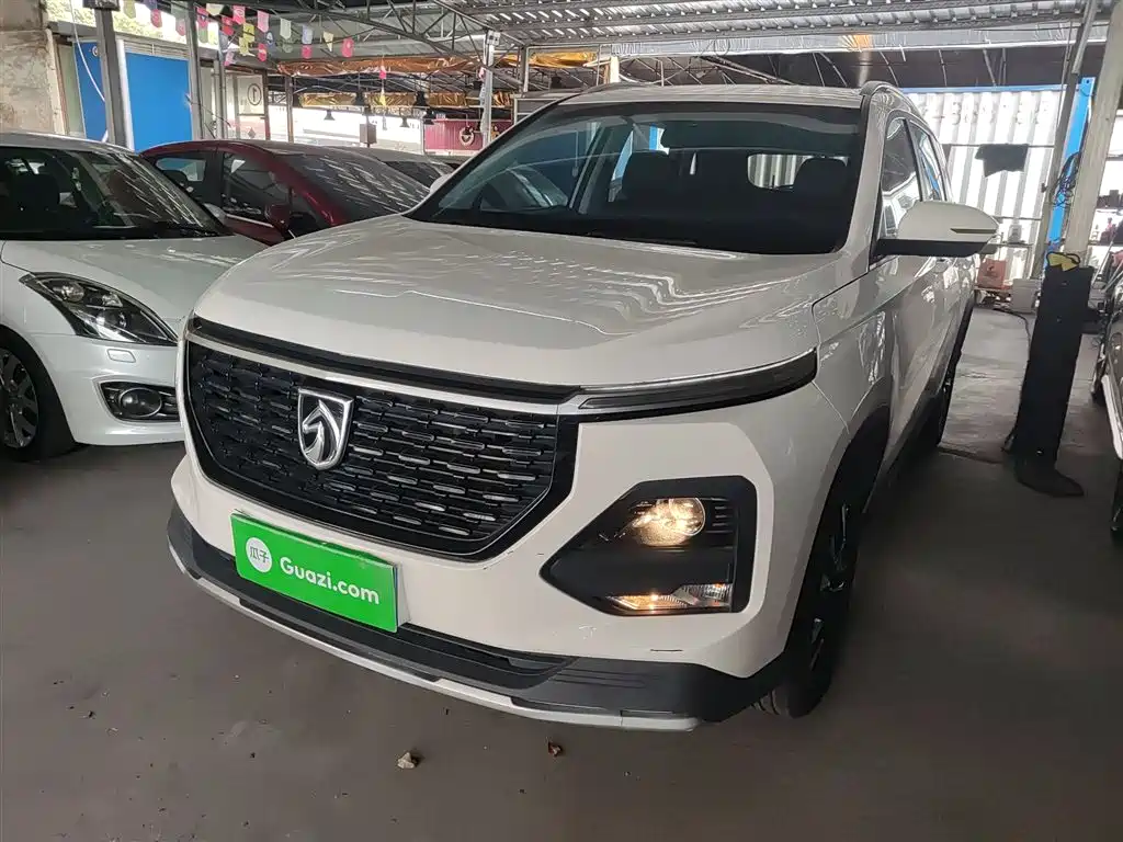 Baojun 530 2021 Global Car Anniversary Edition 1.5T CVT Luxury 7-seater
