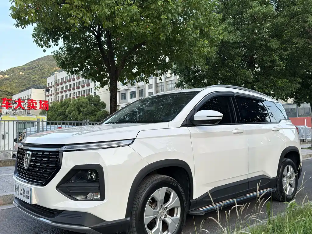 Baojun 530 2021 Global Car Anniversary Edition 1.5T Manual Premium 6-seater