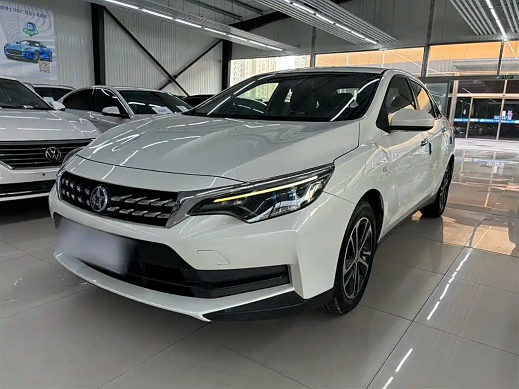 Qichen D60 2020 1.6L XE CVT Advance Edition