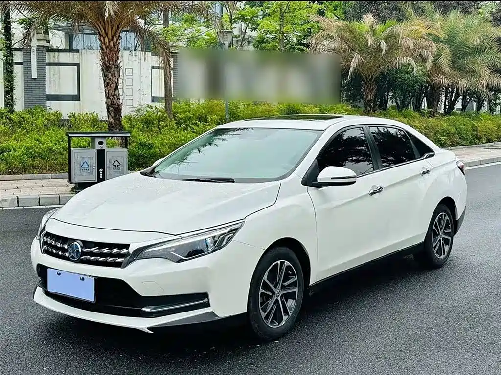 Qichen D60 2019 1.6L XL CVT Intelligent Elite Edition