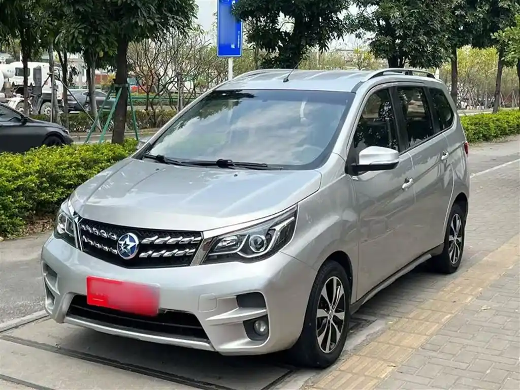 Qichen M50V 2019 1.6L CVT Deluxe Edition