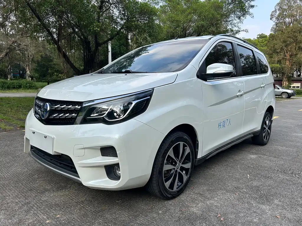Qichen M50V 2019 1.5L manual Comfort Version