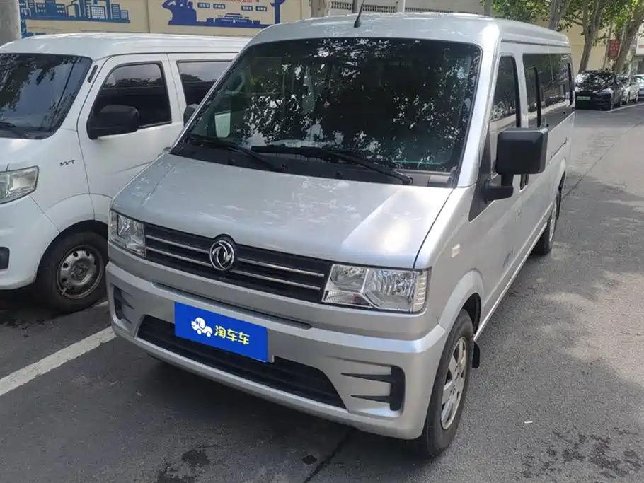 Dongfeng Xiaokang C56 2020 1.5L Luxury I DK15C