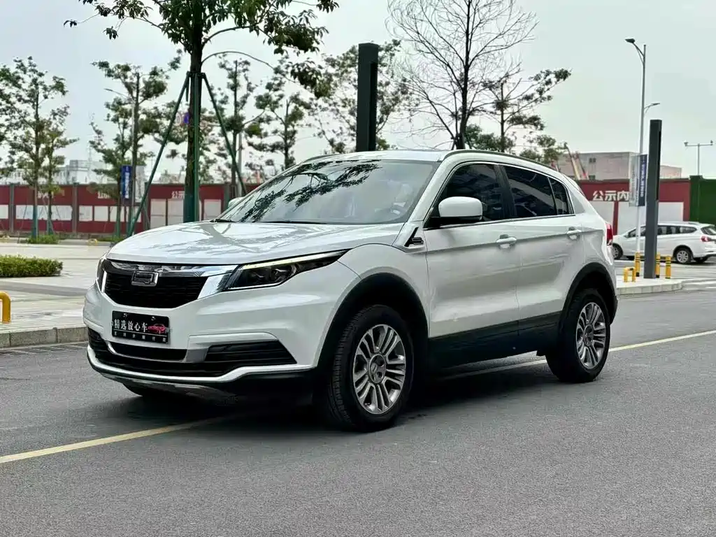 Qoros 5 2019 1,6-тонное автоматическое интеллектуальное облачное соединение (AliOS) Премиум-версии