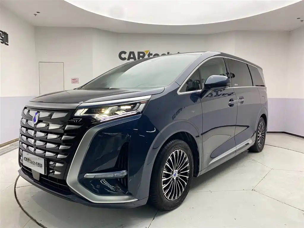 Denza D9 2022 DM-i 970 four-wheel drive premium type
