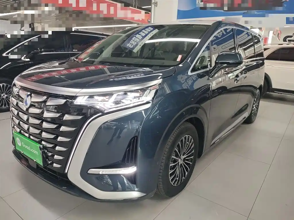 Denza D9 2022 DM-i 970 four-wheel drive flagship model