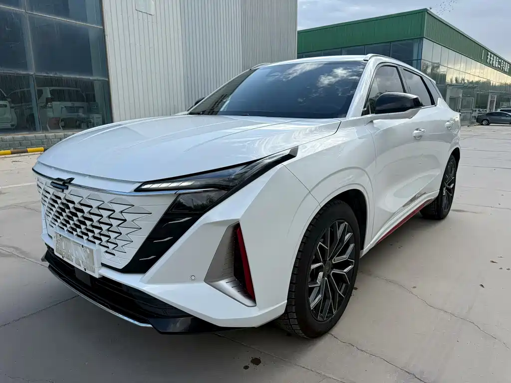 Changan Auchan Z6 2023 Blue Whale 2.0T Automatic Zhiyuan Type