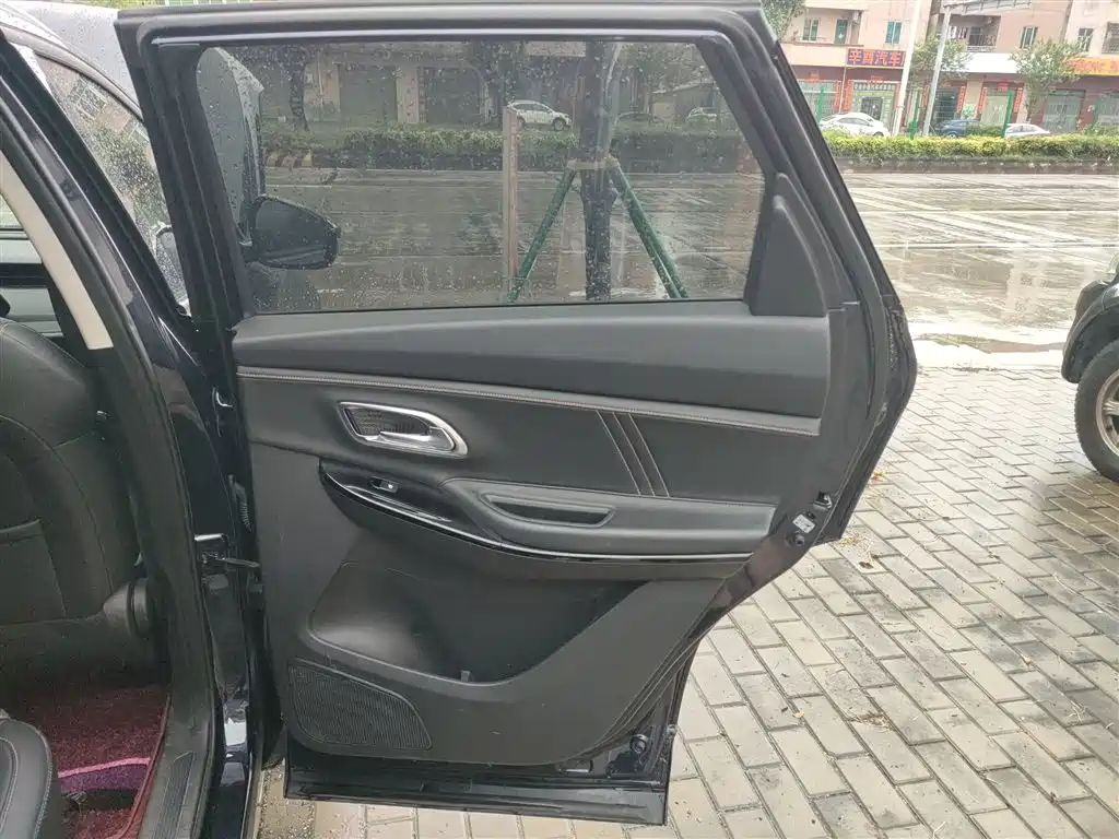 Фото машины 26