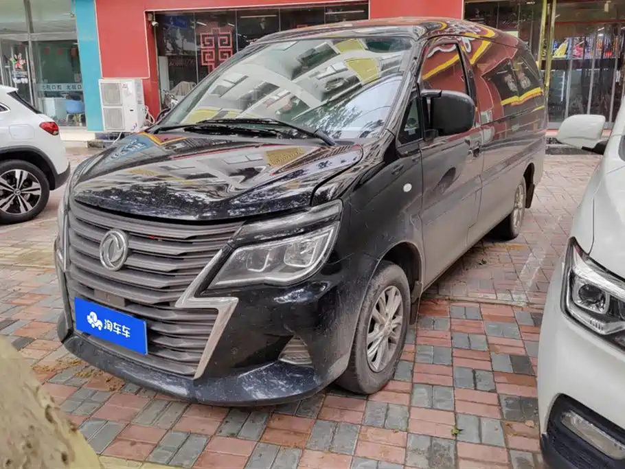 Lingzhi 2019 model M5L 1.6L 7-seater standard country VI