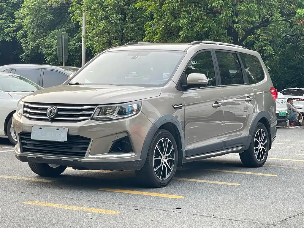 Fengxing SX6 2019 1.6L Manual Luxury National VI