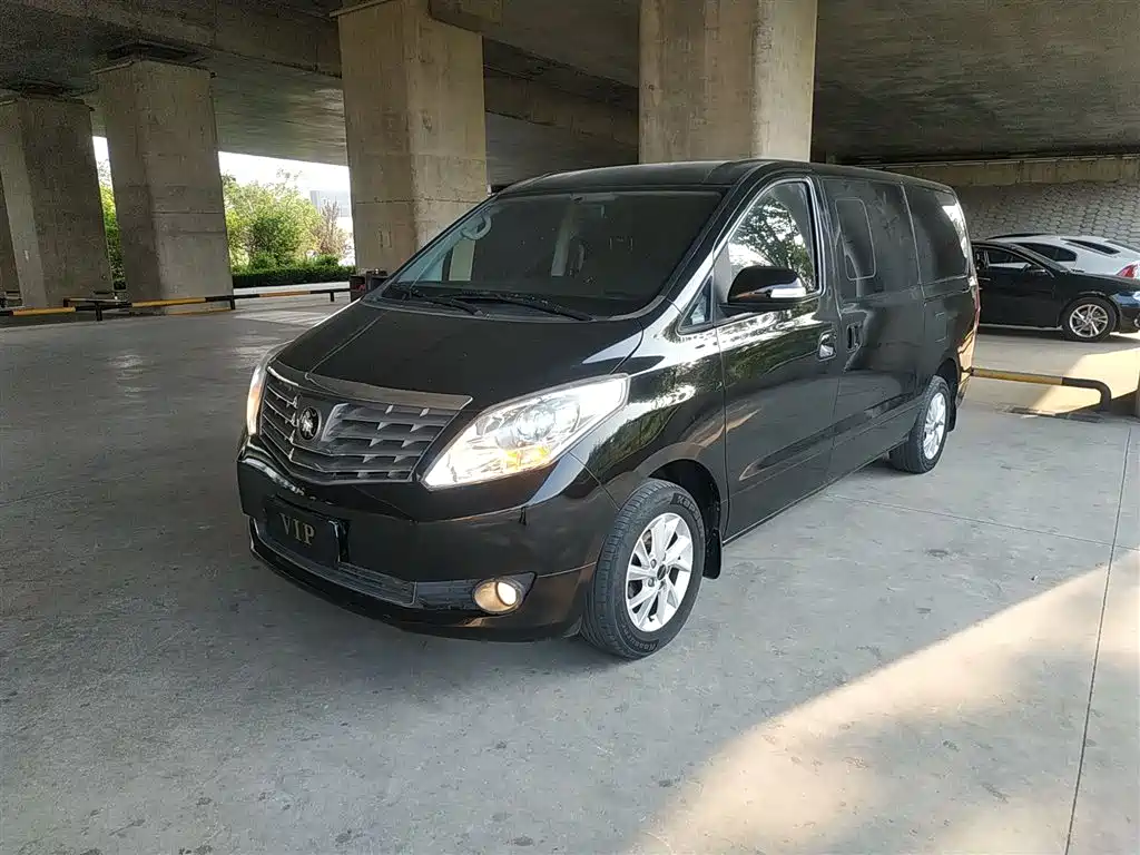 Lingzhi PLUS 2021 Travel version 2.0L manual Luxury 7-seater