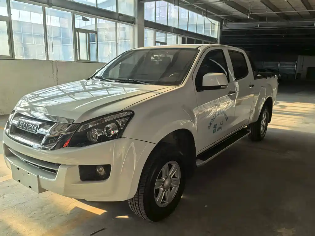 Lingtuo 2019 2.5T two-wheel drive manual ultimate edition Country VI JE4D25Q6A
