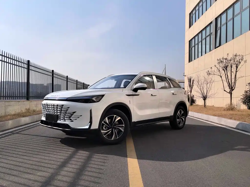 Beijing X7 2023 модель 1.5 TD DCT Премиум + версия