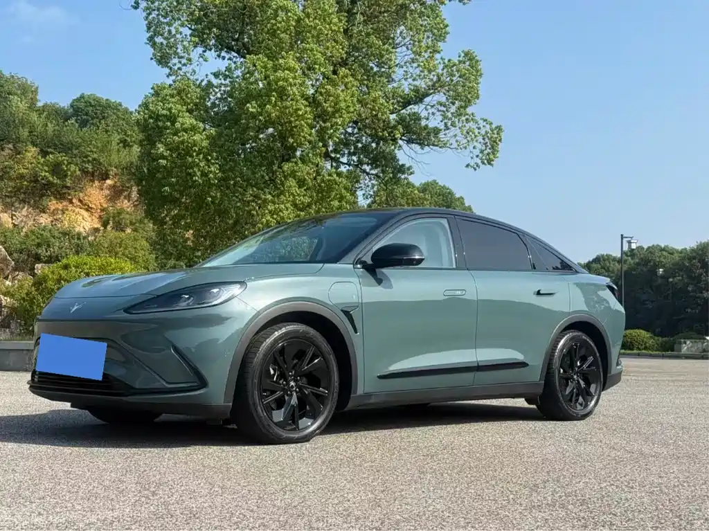 Polar Fox Alpha S 2023 модель 735E+ Лесная версия мощностью 160 кВт