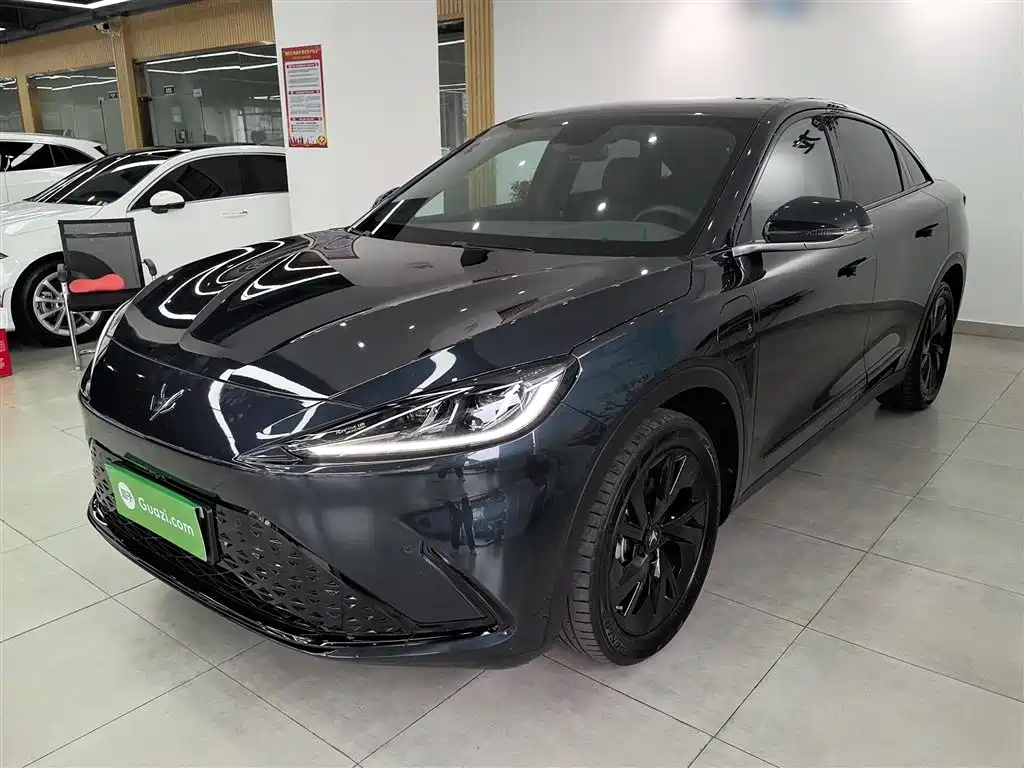 Polar Fox Alpha S 2023 Модель 525 Forest Edition мощностью 175 кВт