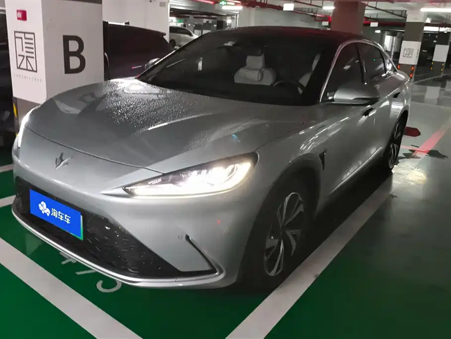 Extreme Fox Alpha S 2022 708S+ 160kW