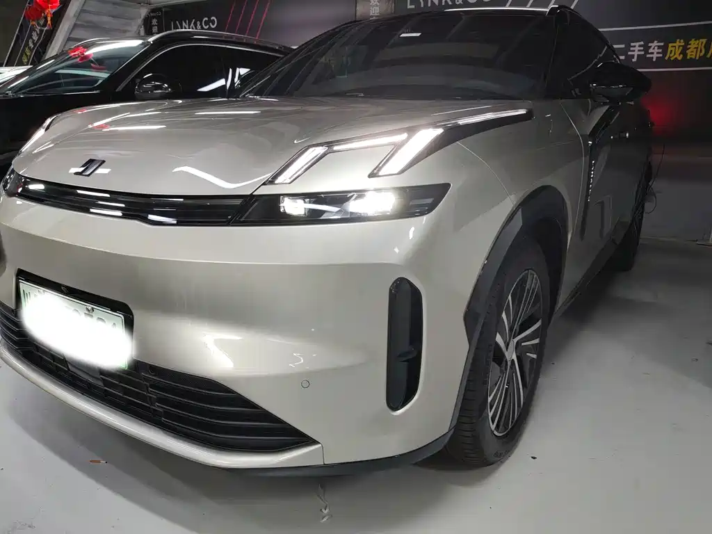 Lynk & Co. 08 EM-P 2024 model 120km long battery life Plus