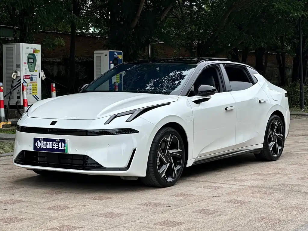 Lynk & Co. 07 EM-P 2024 EM-P 126 длительное время автономной работы Halo