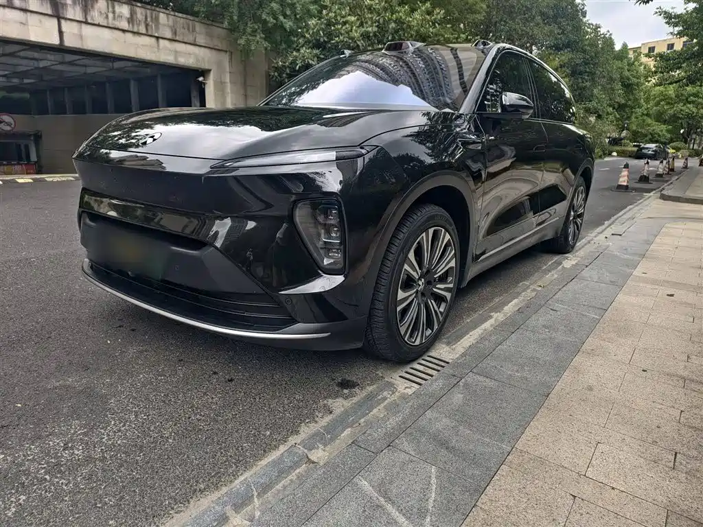 Nio ES8 2023 model 75kWh