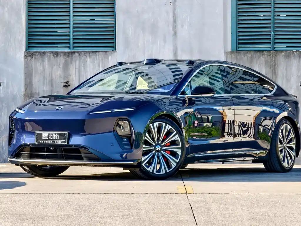 Nio ET9 2025 мощностью 102 кВт*ч Signature Edition