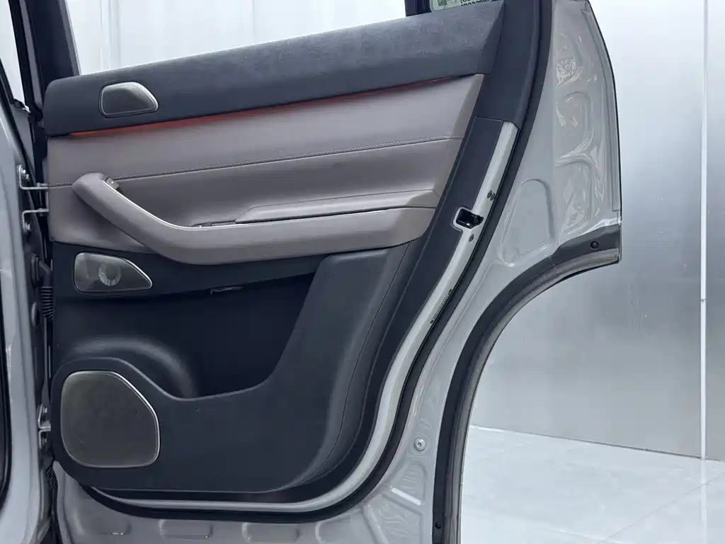 Фото машины 25