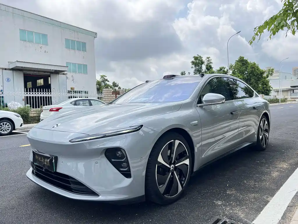 Nio ET7 2022 100kWh first version