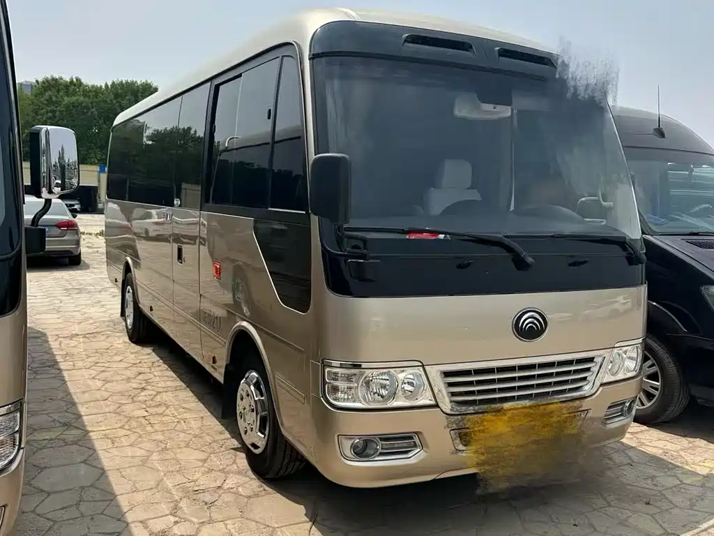 Yutong T7 2019 модель 3,5 Т бензиновый автоматический бизнес-вариант