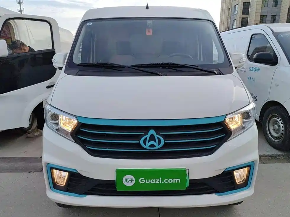 Leapfrog Star V7 EV 2022 high-profile 240km