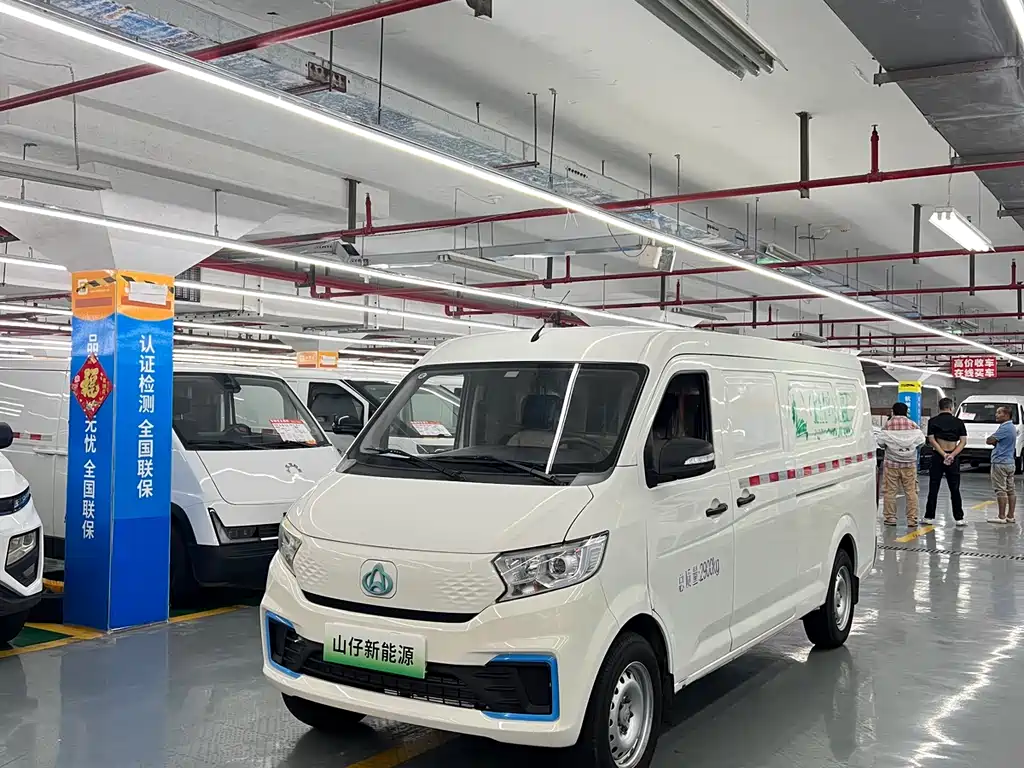 Leapfrog Star V7 EV 2023 250km open Door Smart Enjoyment Type 2 seats