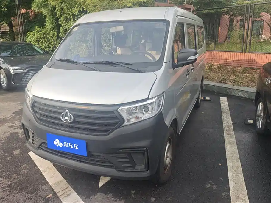Cross Star V3 2023 1,3-литровый бензиновый 7-местный автобус Enjoy Type