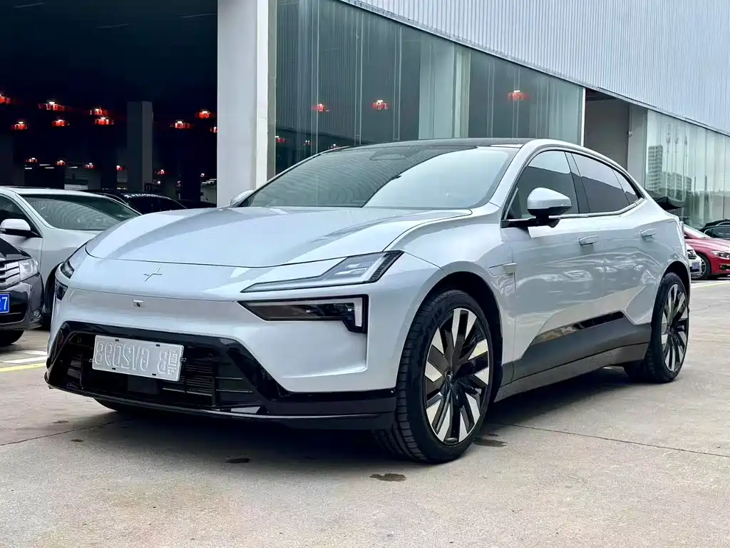 Polestar 4 2024 single motor standard battery life