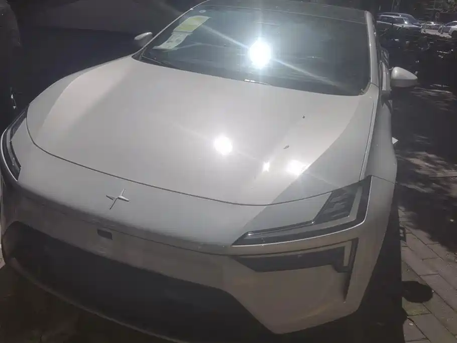 Polestar 4 2024 single motor standard battery life PLUS dual star connected version