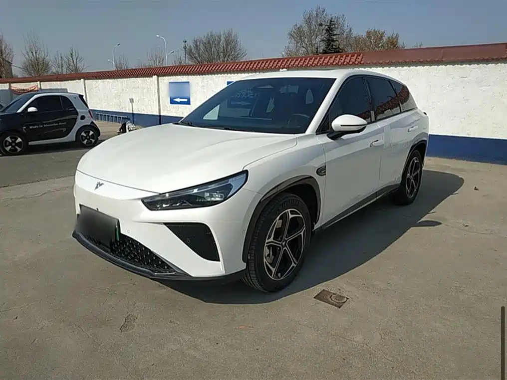 Версия для зарядки флэш-памяти Nezha L 2024 с увеличенным радиусом действия 220