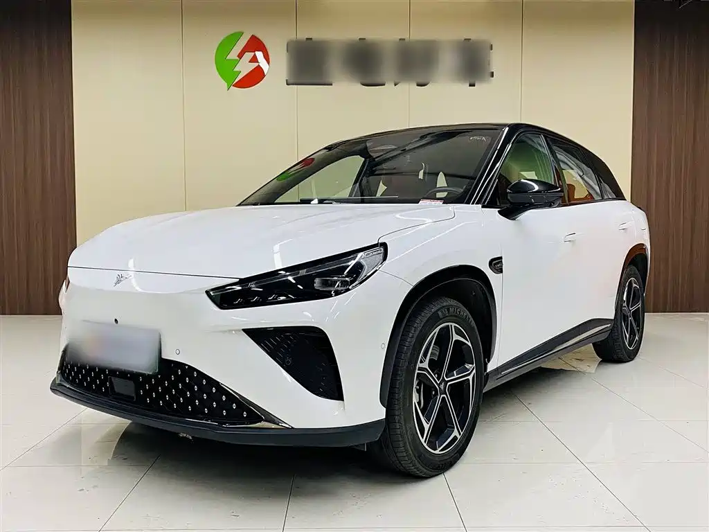 Версия для зарядки флэш-памяти Nezha L 2024 с увеличенным радиусом действия 220