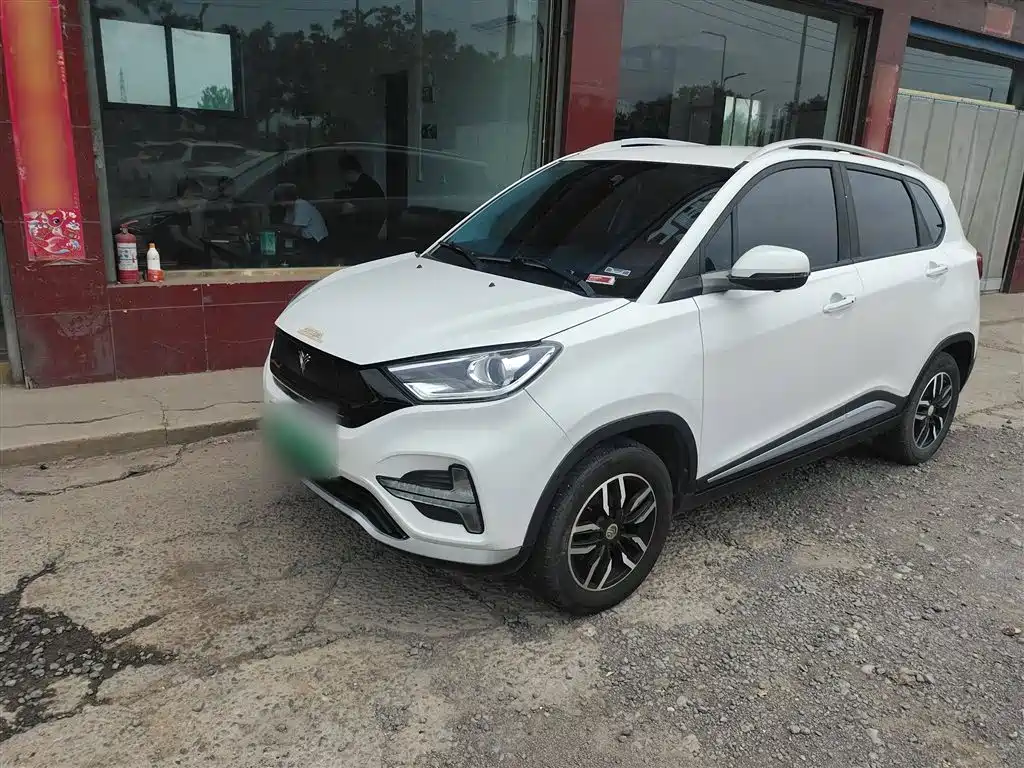 Nezha N01 2020 модель 390T