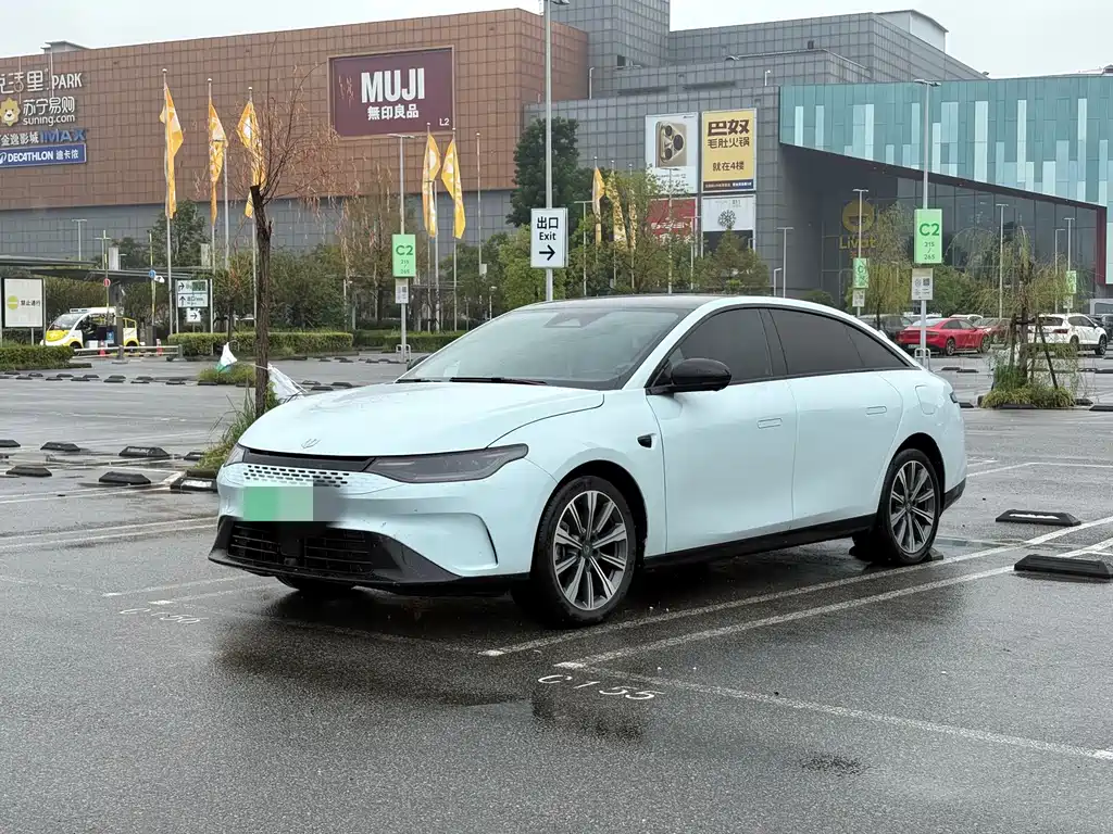 Нулевой пробег C01 2023 Расширенный модельный ряд 216 Comfort Edition