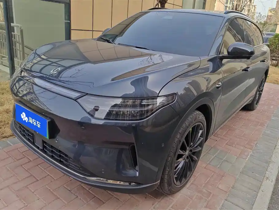 Полноприводная версия с нулевым пробегом C11 2023 pure electric 580 performance